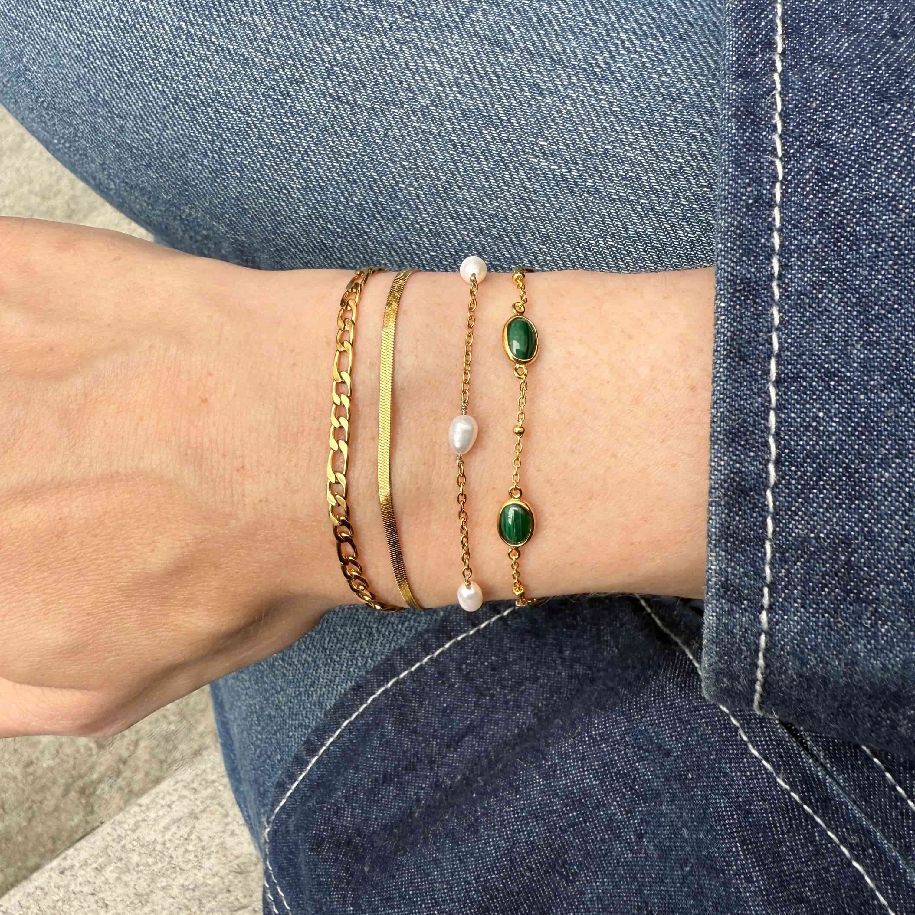 Flatt slange-armbånd 2 mm gullbelagt
