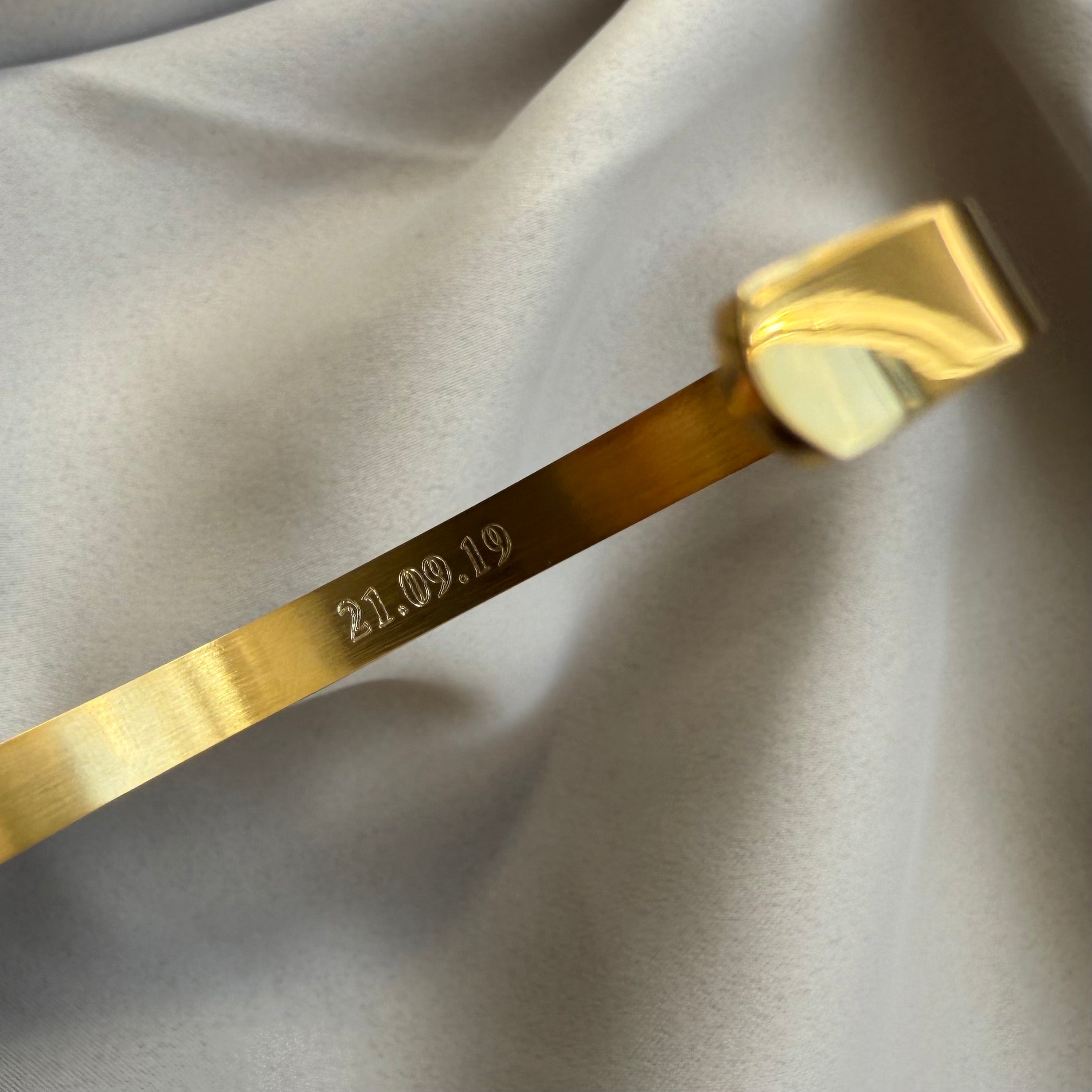 Ferdigutdannet Classic Bangle