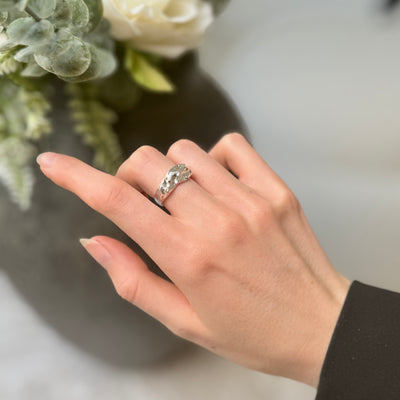 Ring med rustik overflade