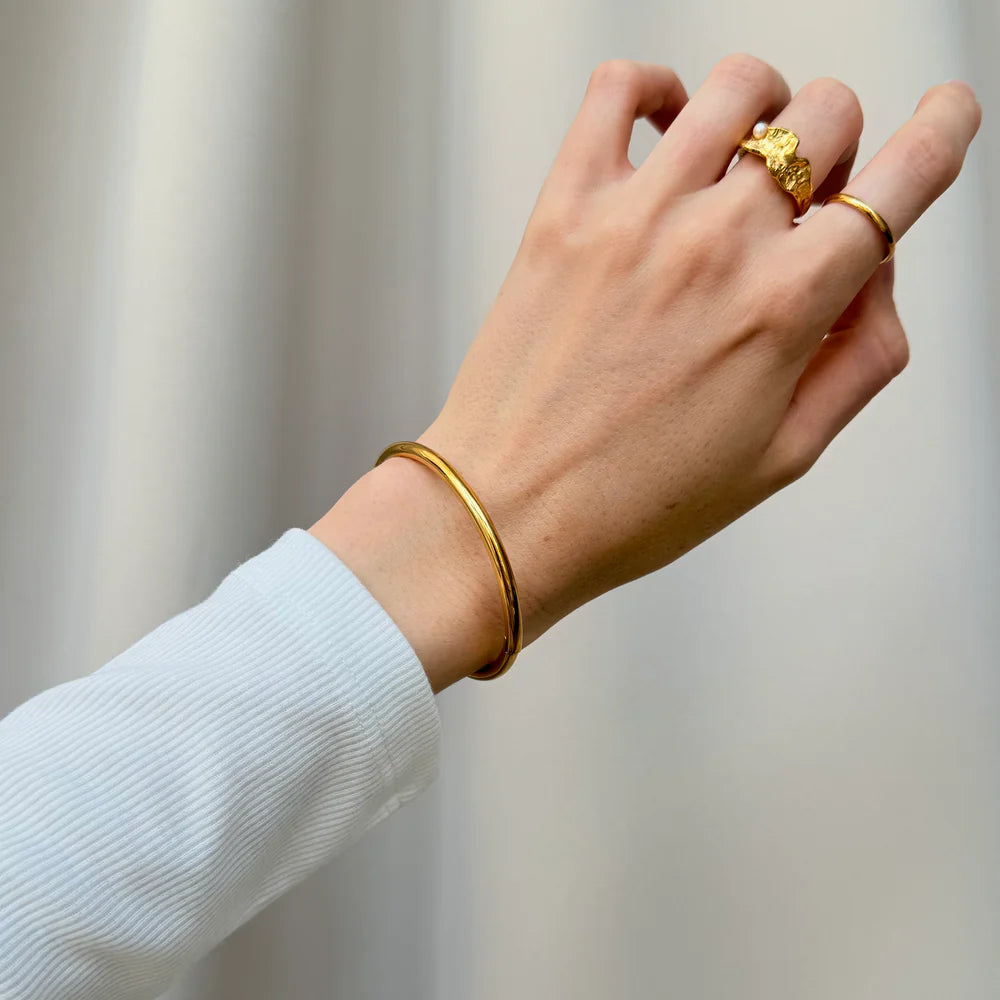Tau- og armbåndsett: 1 halskjede og 2 armbånd