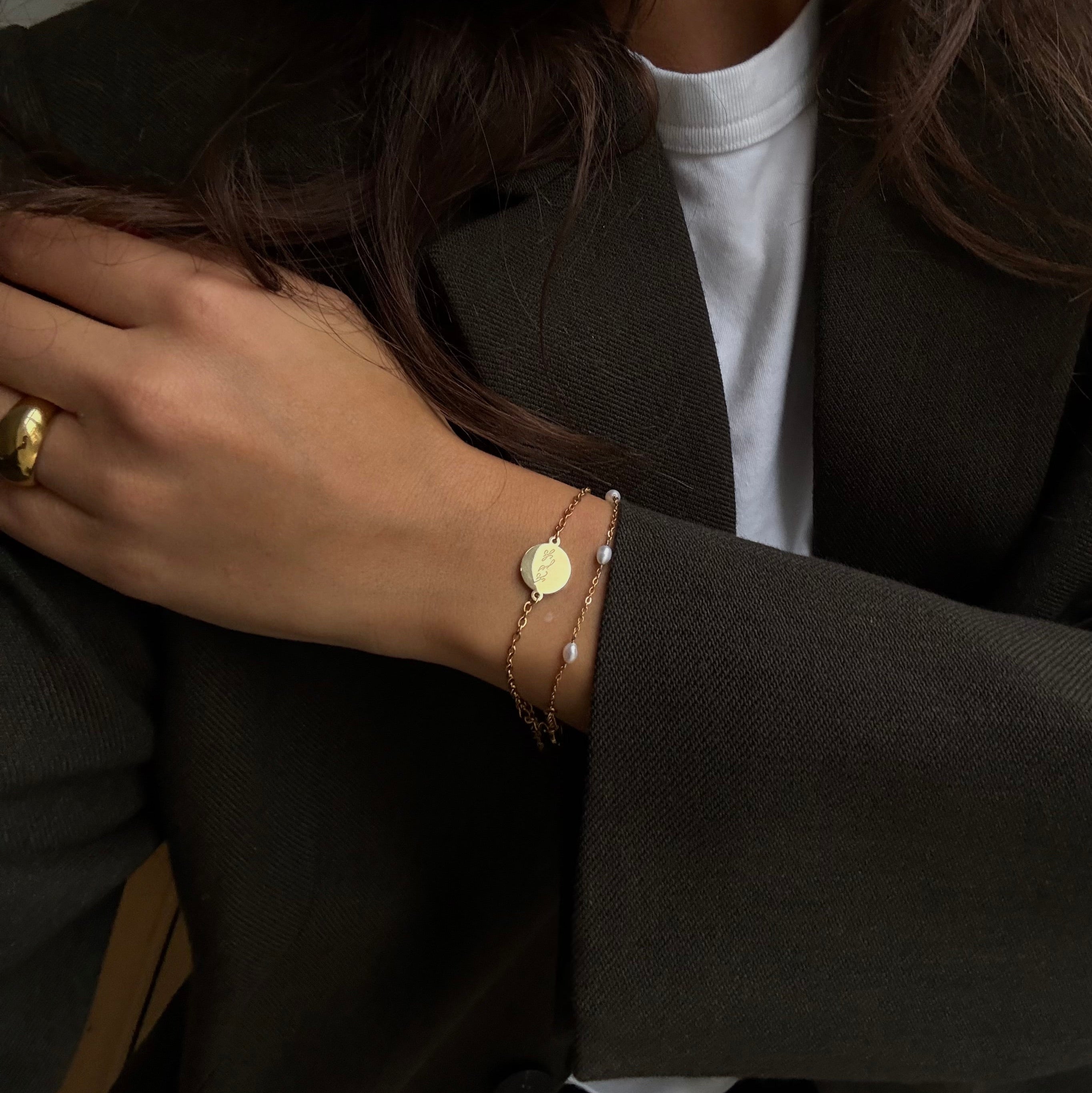 Rundt armbånd initialer