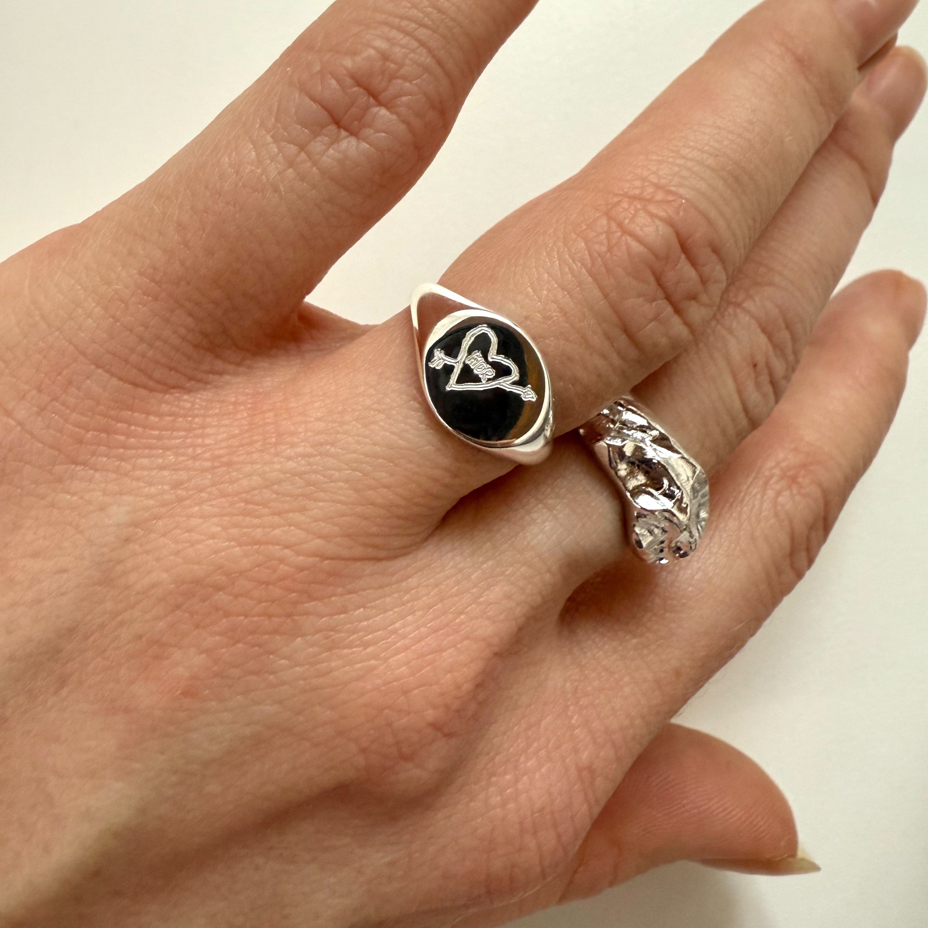Oval signetring sølv m. gravering