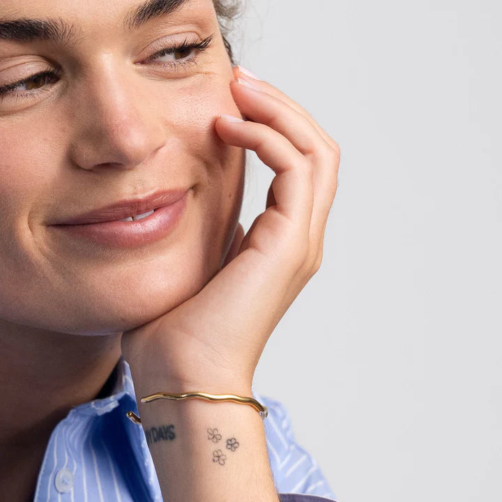 Gi et vakkert og billig armbånd i gave