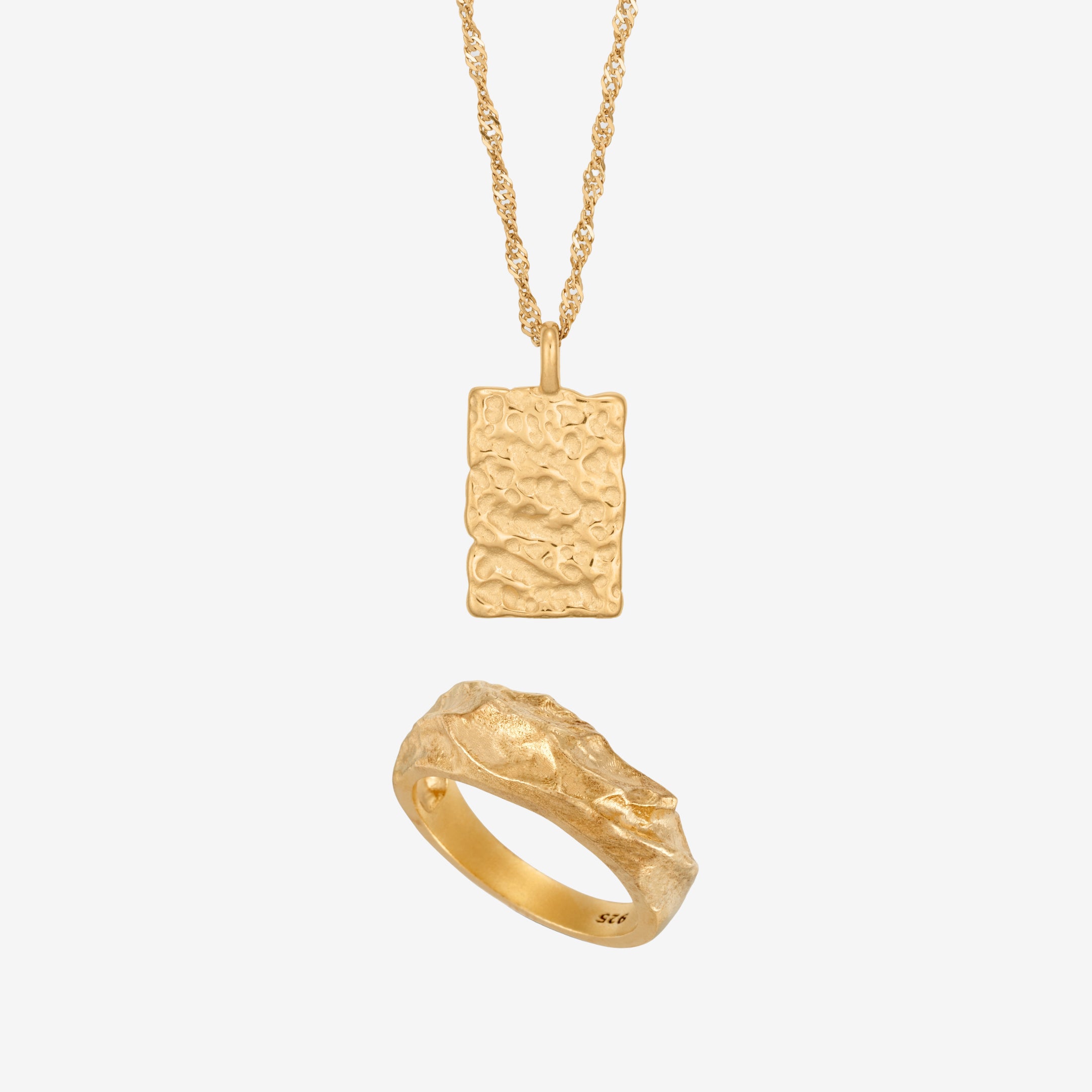 Magma Hamret Sett: 1 Ring & 1 Halskjede