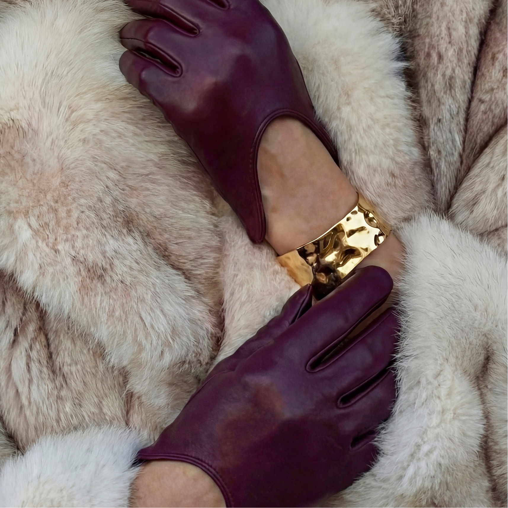 Chunky hamret armbånd forgylt